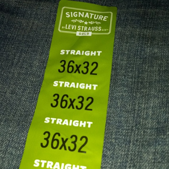 Levi Signature Gold Straight Jeans - Picture 6 of 7